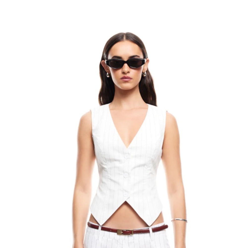 LIONESS VALLEY VEST | PORCELAIN PINSTRIPE